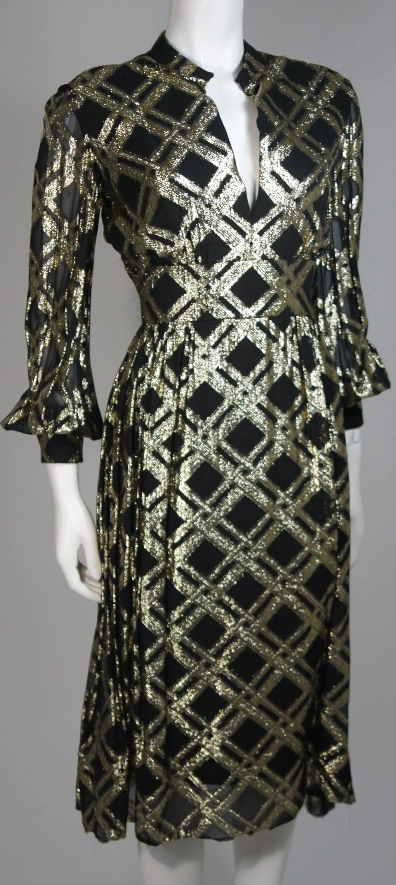 CEIL CHAPMAN Black Silk and Gold Cocktail Dress Size M